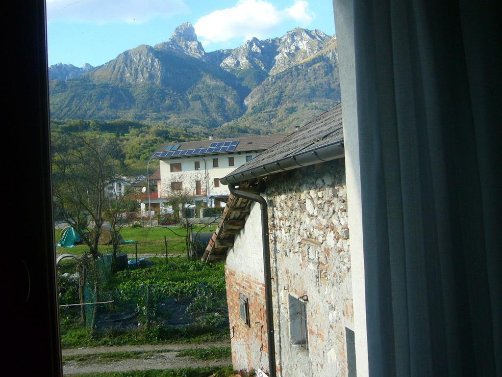 Case Pizzocco 3 A Santa Giustina Meano Exterior foto